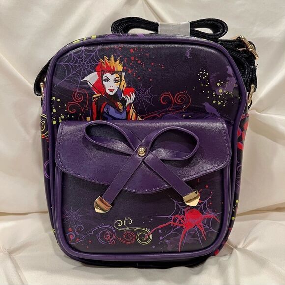 Disney Villains Evil Queen Apple Crossbody Bag Floral Bow Bag NWT WondaPOP Luxe - Picture 1 of 8